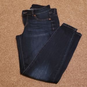 Maurices jeans